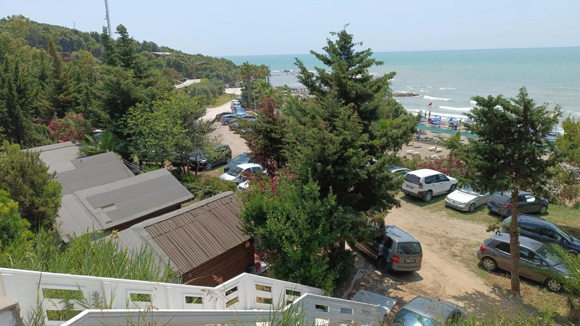 Plazhi Gjeneralit - Small Cabins - Bungalows - Apartaments - Villas - Suite Kavaje 0*,  Albania