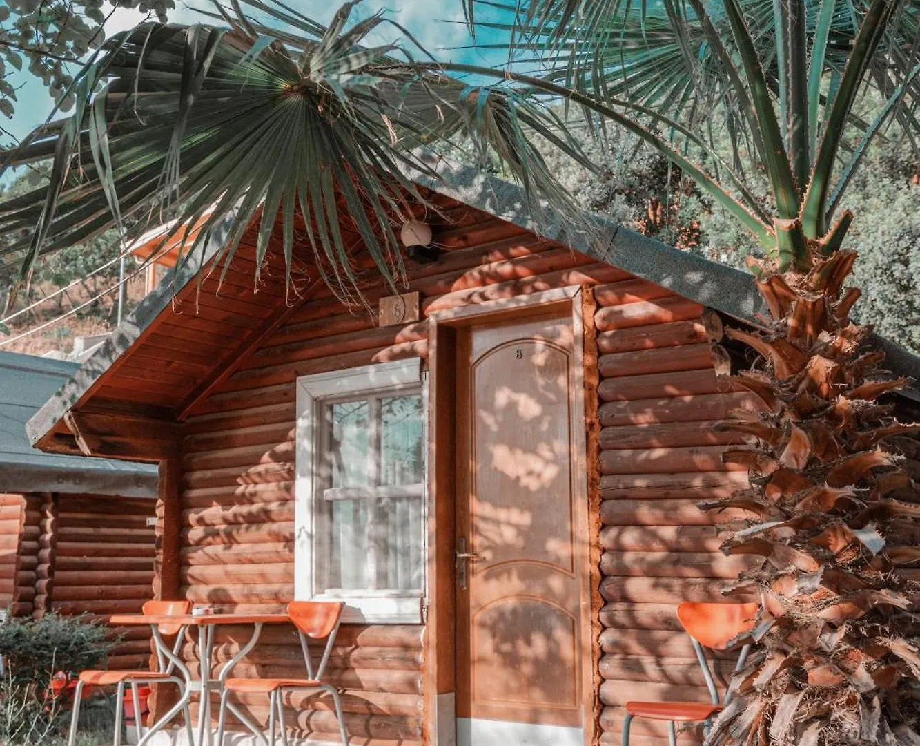 Plazhi Gjeneralit - Small Cabins - Bungalows - Apartaments - Villas - Suite Kavaje
