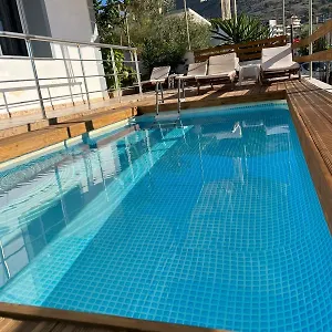 Sadiku With Sea View Appartement